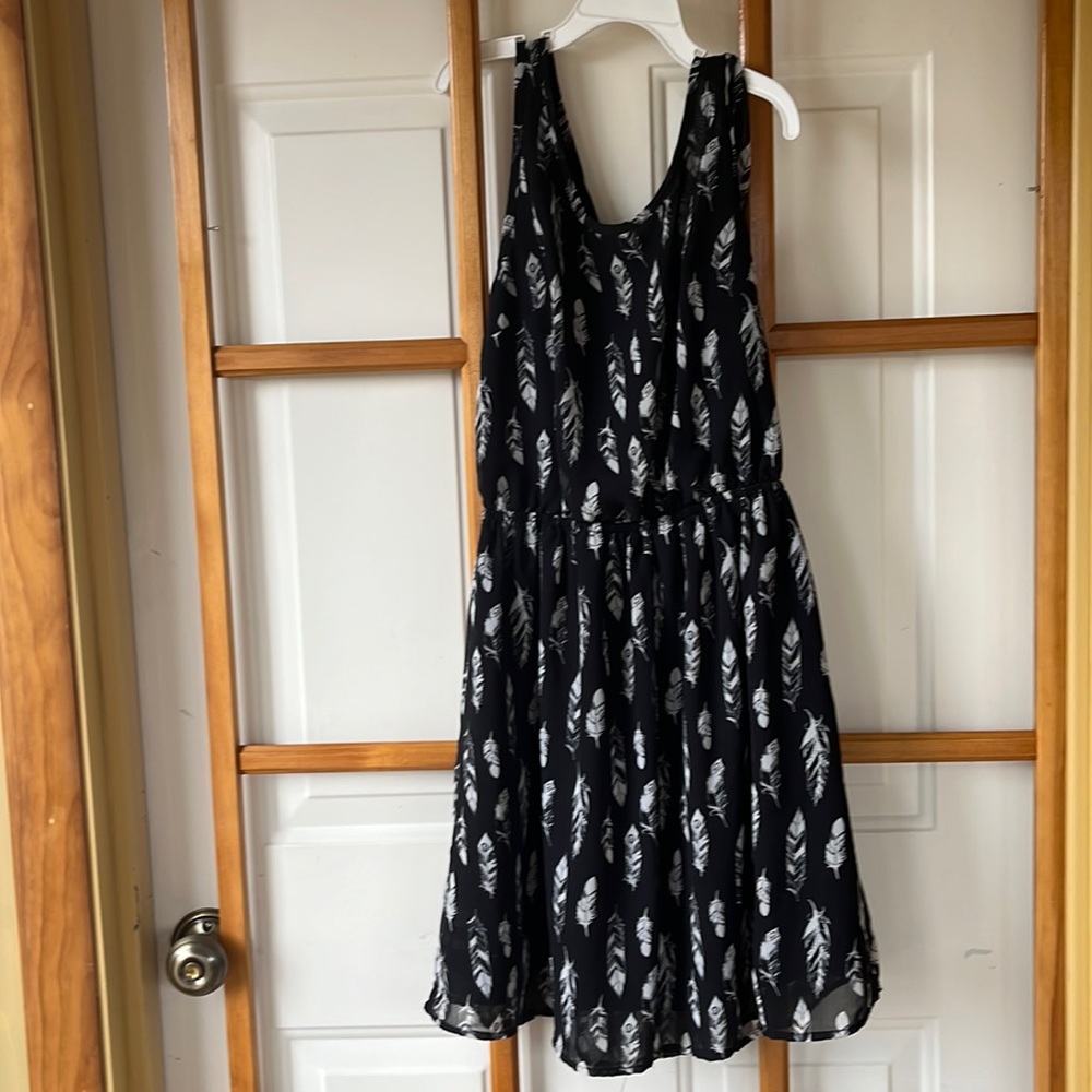 Feather Black and white H&M dress